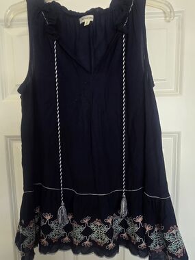 Max Studio Navy Blue Embroidered Sleeveless Top, Size Small